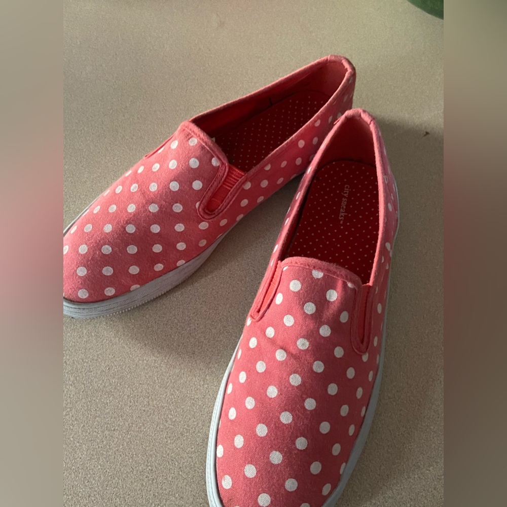 Women’s slip-on, City Sneakers, size 8 1/2